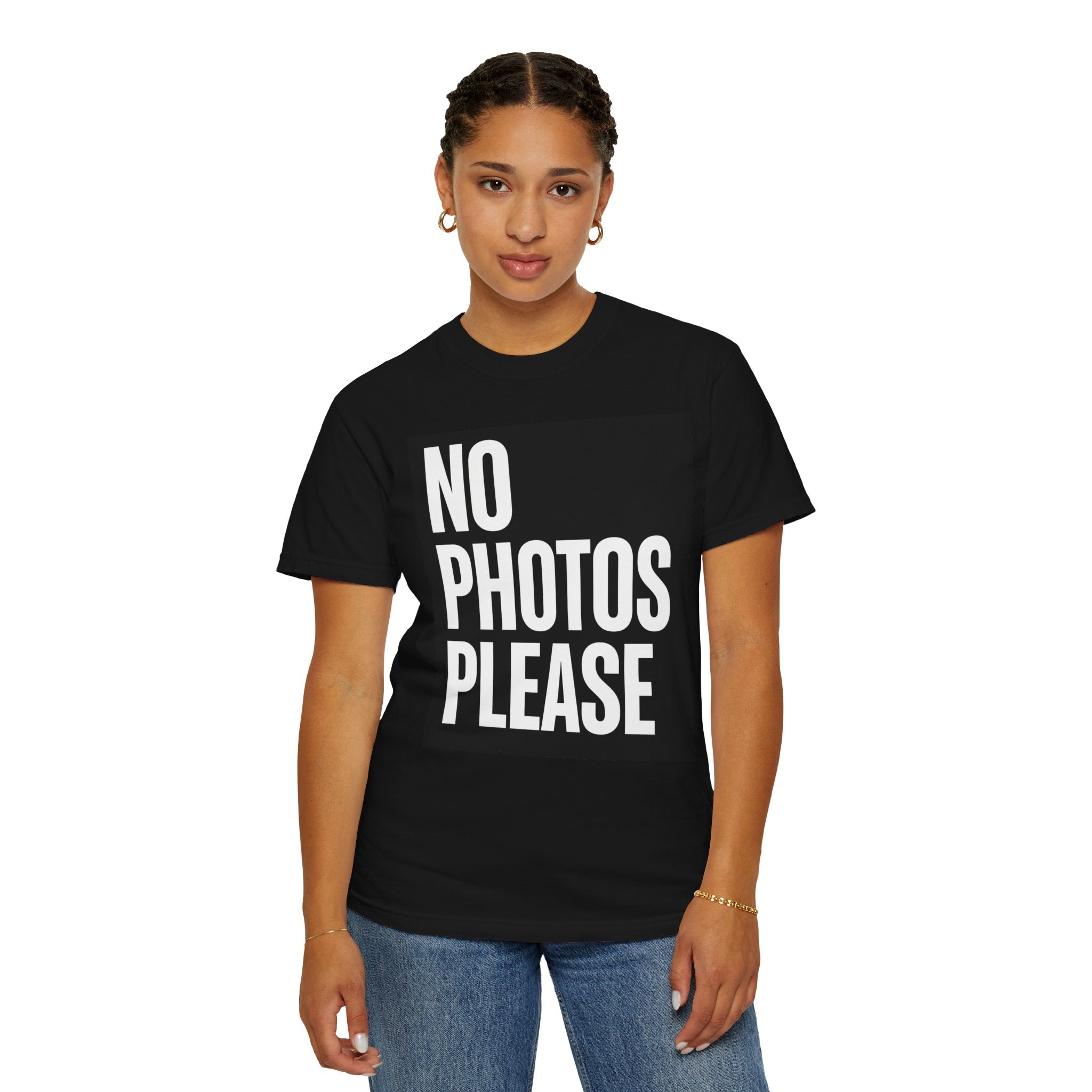 NO PHOTOS PLEASE
